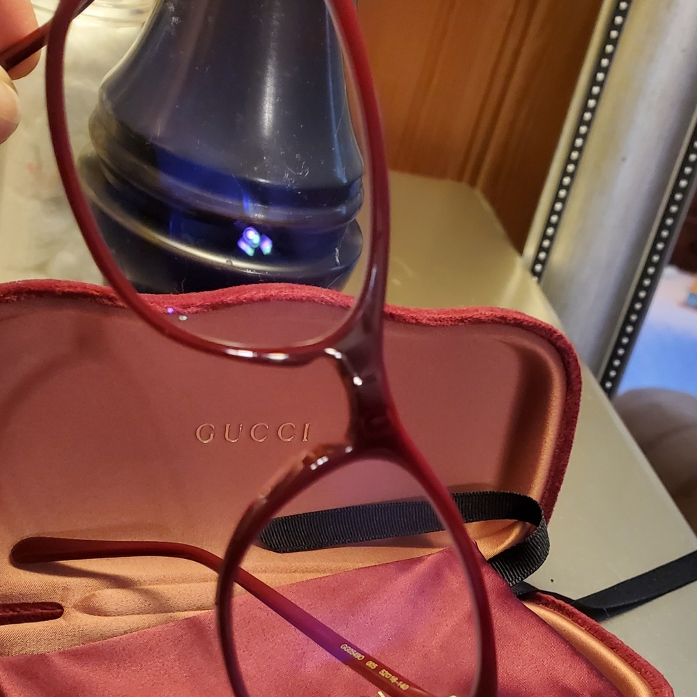 Gucci burgundy eyeglasses 😍 - Picture 12 of 12